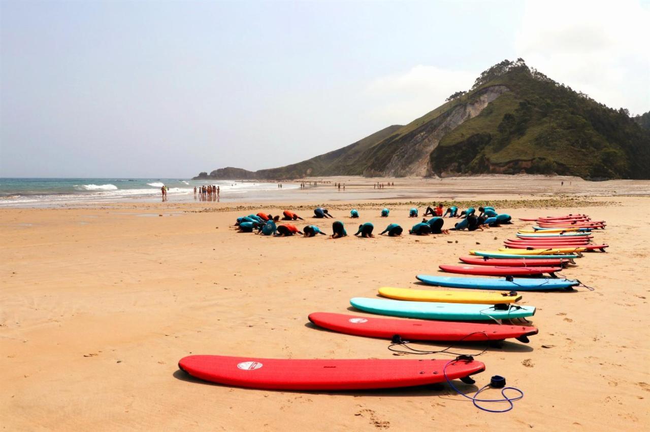 Llanes Surfcamp & Hostel Extérieur photo